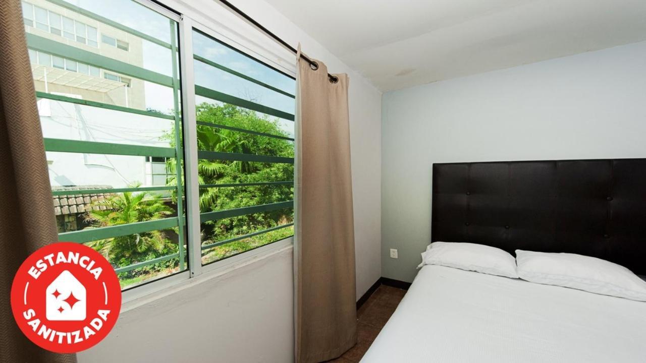 Econosuites Monterrey Luaran gambar