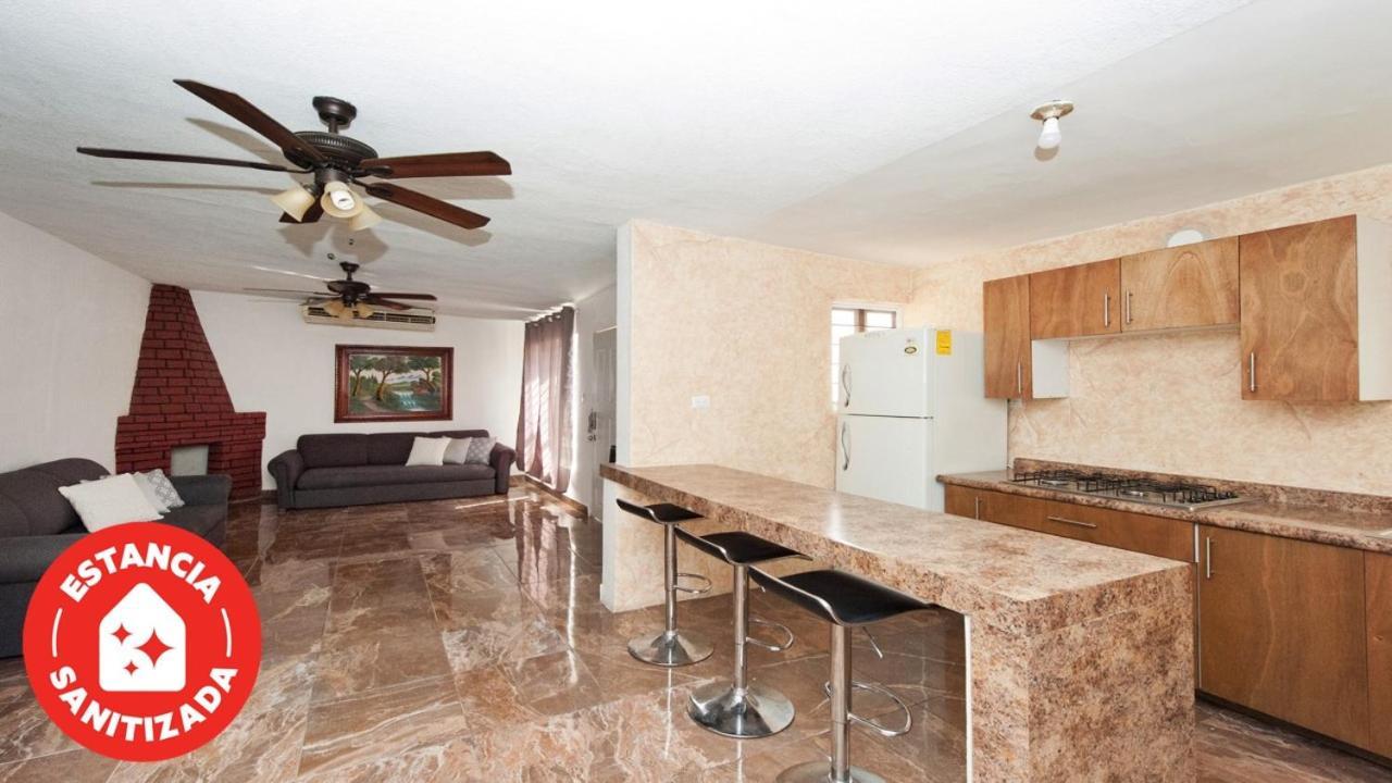 Econosuites Monterrey Luaran gambar