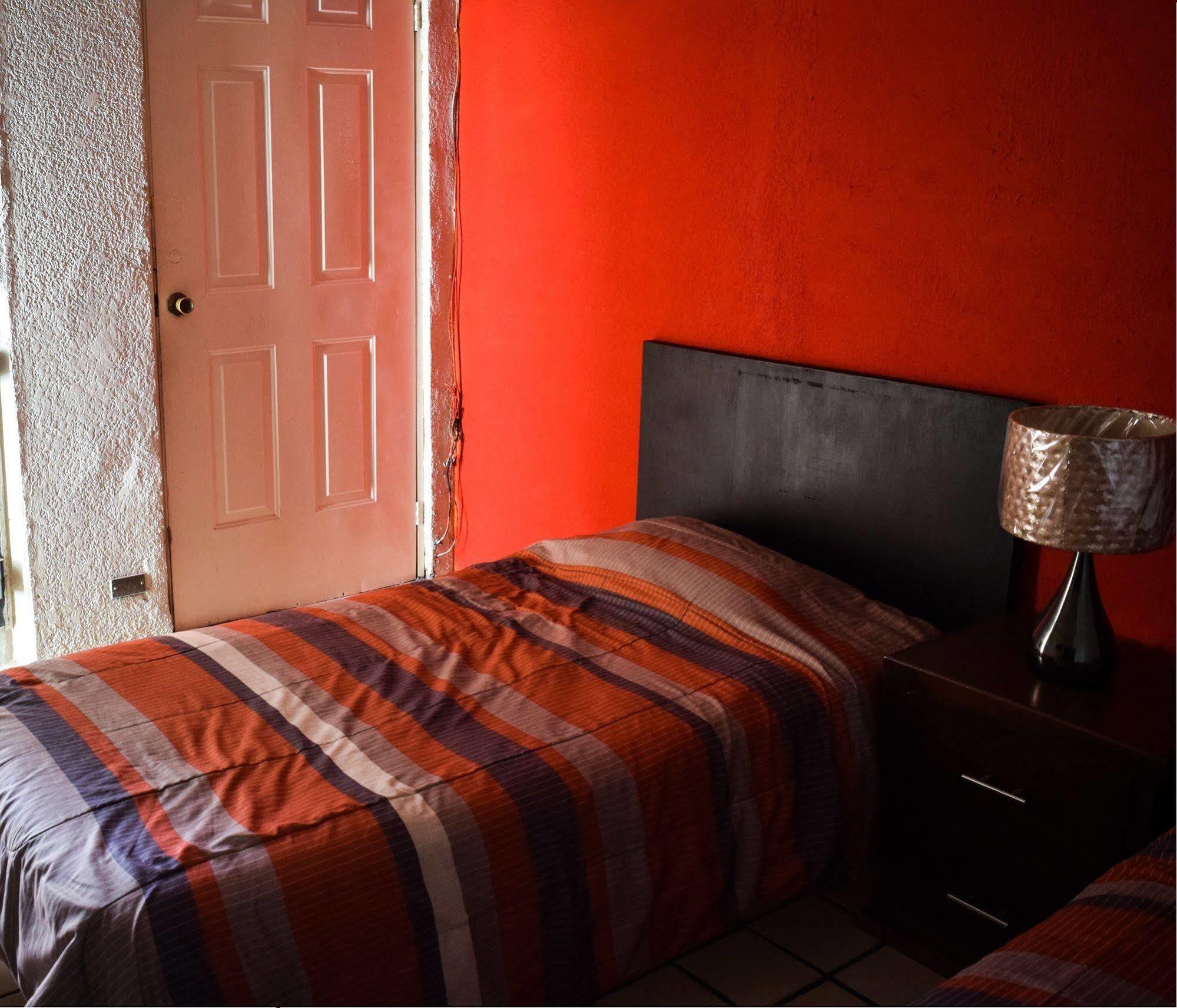 Econosuites Monterrey Luaran gambar
